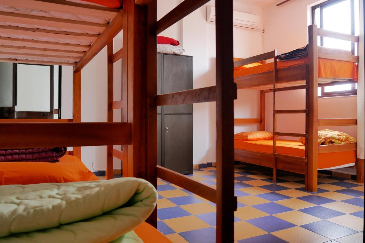 The Galley Party Hostel Shkoder Exterior photo